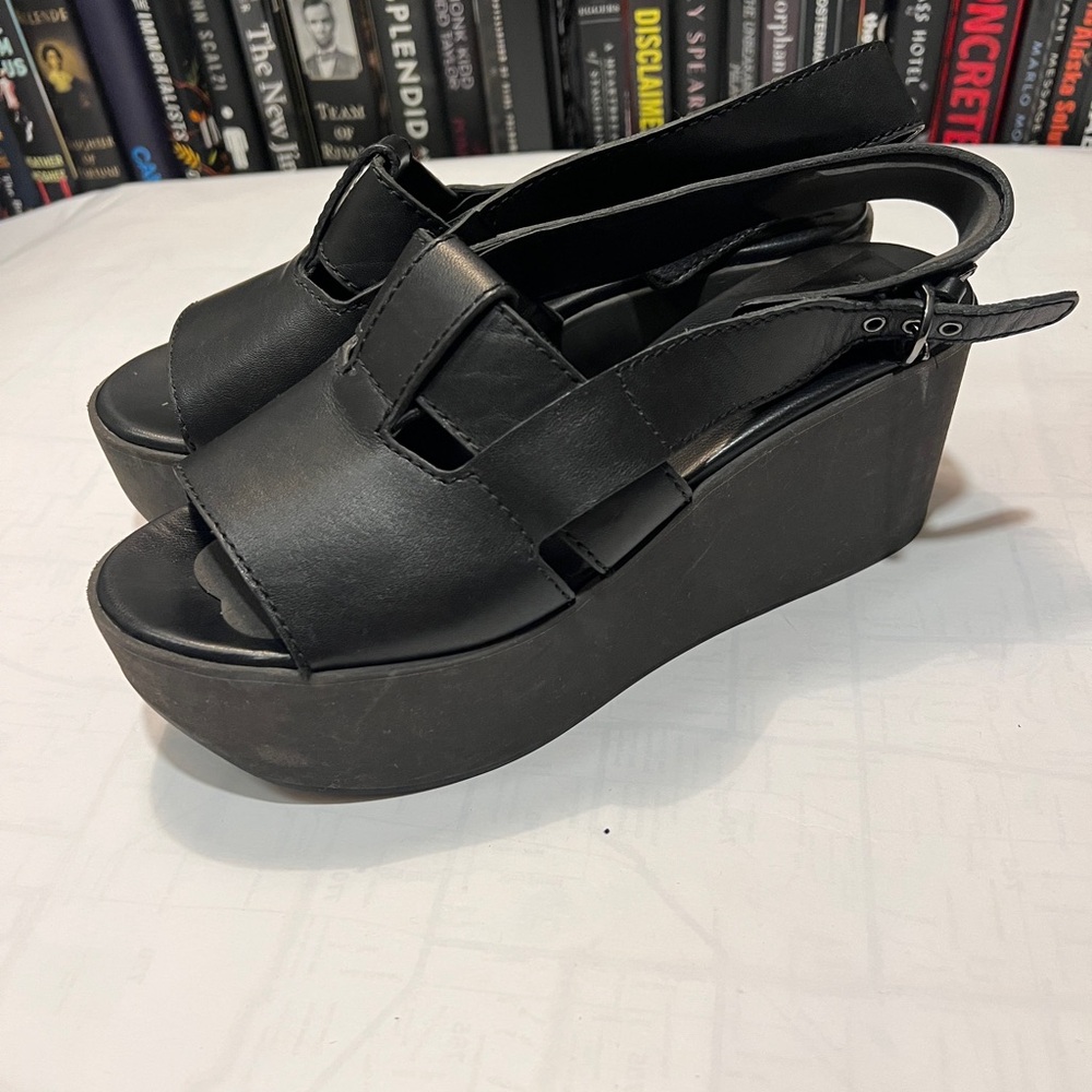 EUC Jil Sander Navy Platform T-Strap Leather Sandals | Black | Size 39 (8.5)
